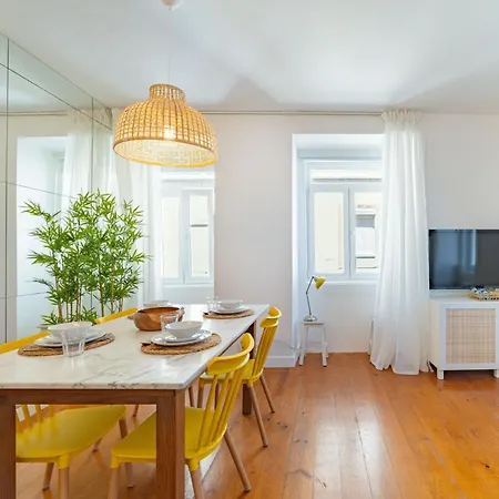 Cozy & Modern In Historic Center Of Apartment Lisbon
